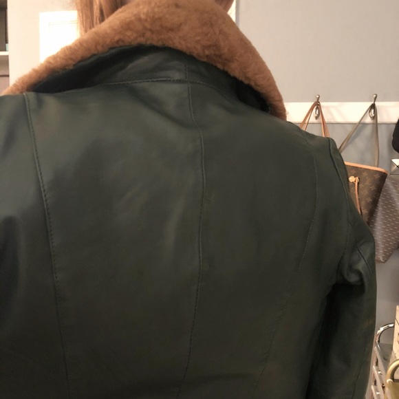 NWT leather jacket faux fur collar Made in Spain. - Picture 7 of 12